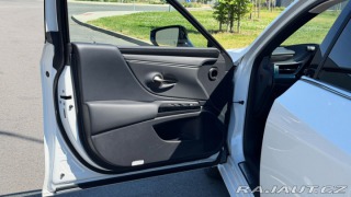 Lexus Ostatní modely ES 300h 300h 2,5 HEV BUSINESS EDI 2025
