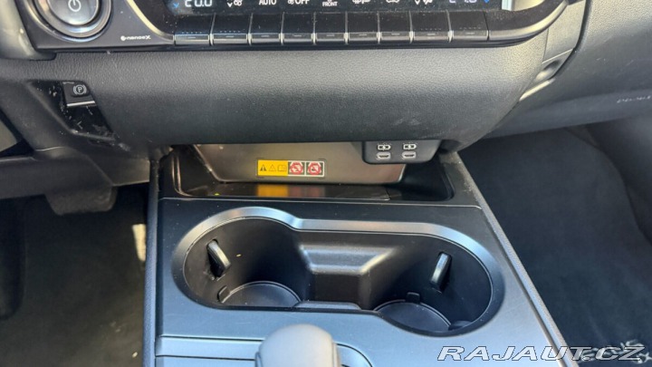 Lexus Ostatní modely UX 300h 300H 2,5 HEV F SPORT DESI 2025