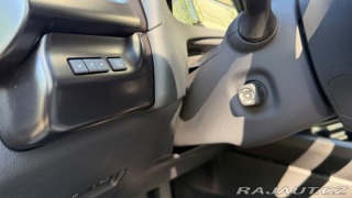 Lexus Ostatní modely UX 300h 300H 2,5 HEV F SPORT DESI 2025