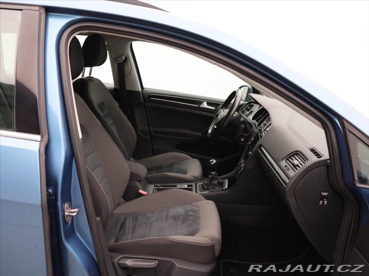 Volkswagen Golf 1,6 TDI 77kW Comfortline 2015