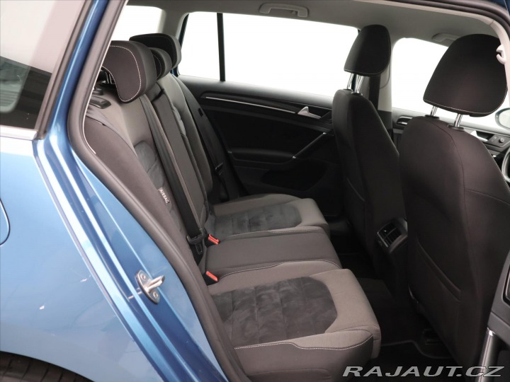 Volkswagen Golf 1,6 TDI 77kW Comfortline 2015