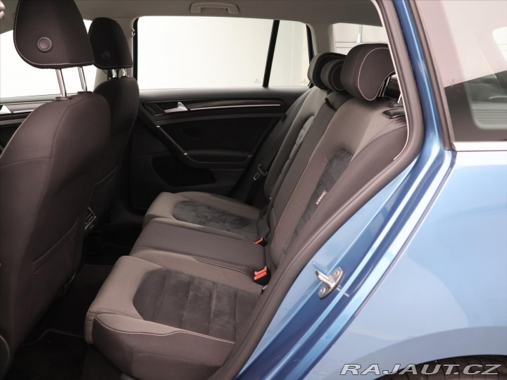Volkswagen Golf 1,6 TDI 77kW Comfortline 2015