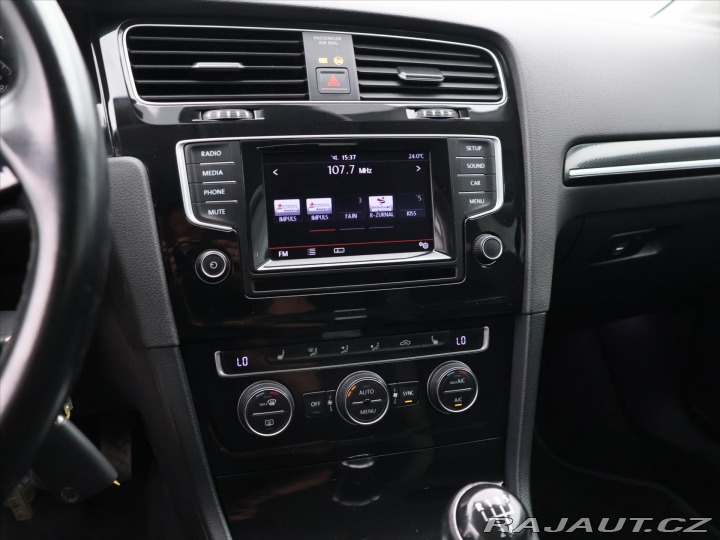 Volkswagen Golf 1,6 TDI 77kW Comfortline 2015