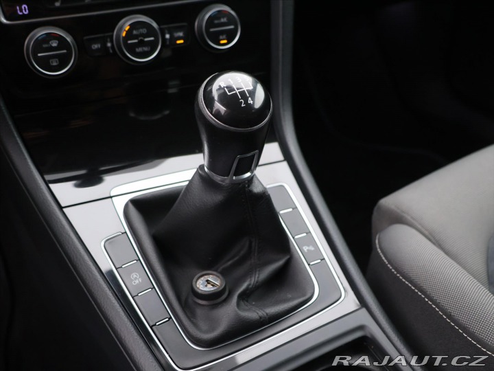 Volkswagen Golf 1,6 TDI 77kW Comfortline 2015