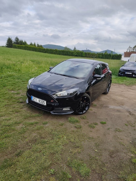 Ford Focus st 184kw benzín rv.2018