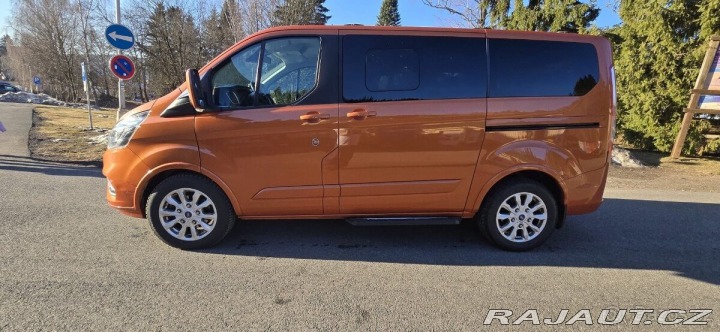 Ford Tourneo Custom 2,0 TDCi 130 k – 9 míst 2018