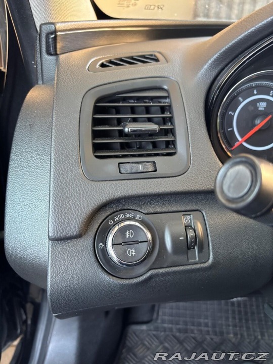 Opel Insignia 2,0   CDTi /Automat/4×4 2016