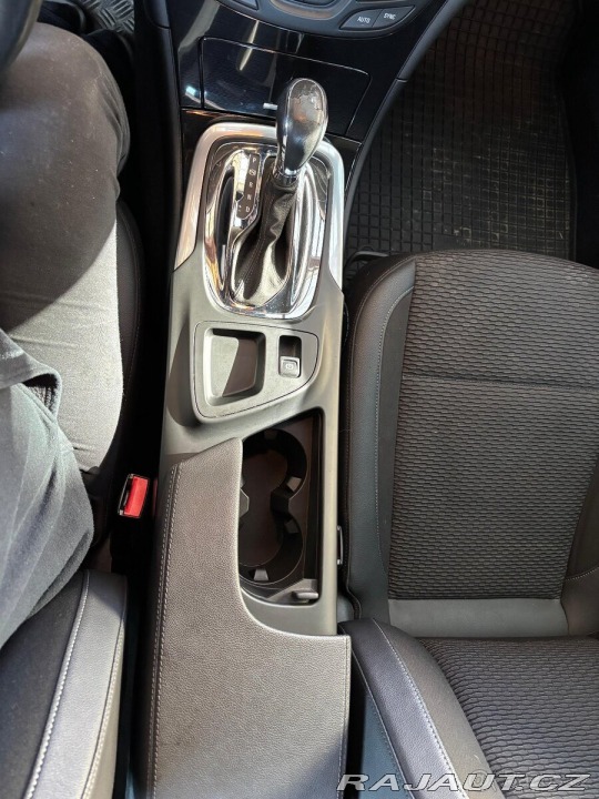 Opel Insignia 2,0   CDTi /Automat/4×4 2016