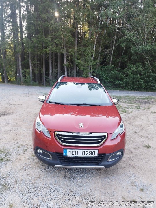 Peugeot 2008 2,0 i. 81 kW. 1800