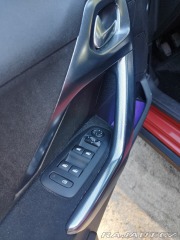 Peugeot 2008 2,0 i. 81 kW. 1800