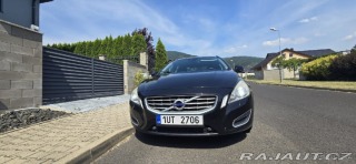 Volvo V60 2,0 100kW rok v.2013 AU 2013