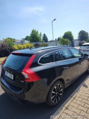 Volvo V60 2,0 100kW rok v.2013 AU 2013