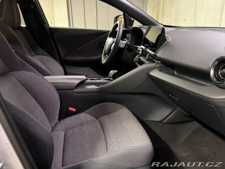 Toyota C-HR 1.8, HEV, CVT, Style 2026