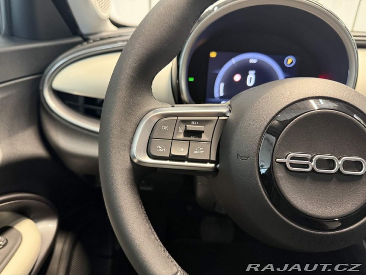 Fiat 600 La Prima 1.2 Turbo Hybrid 2026