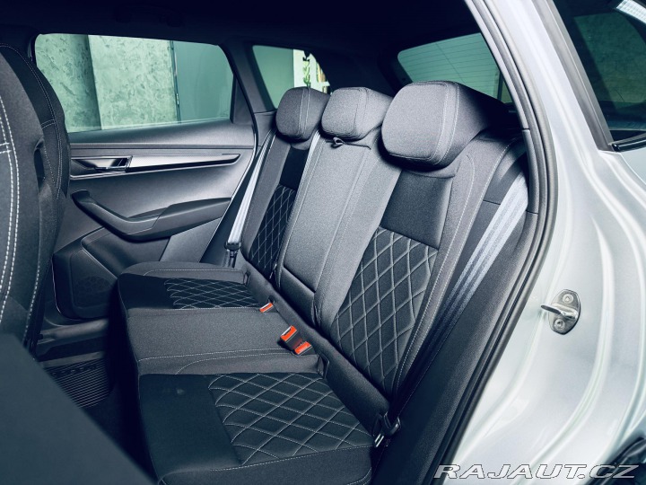 Škoda Karoq 1.5TSI*SPORT*360*5.LET.ZÁ 2025