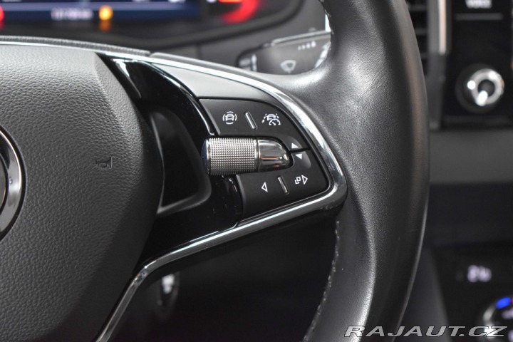 Škoda Karoq 2.0TDI*MANUÁL*ACC*KAMERA* 1800
