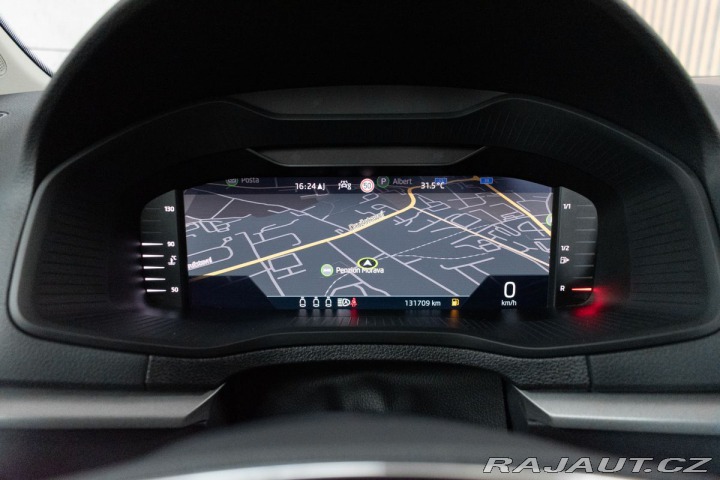 Škoda Karoq 2.0TDI*MANUÁL*ACC*KAMERA* 1800