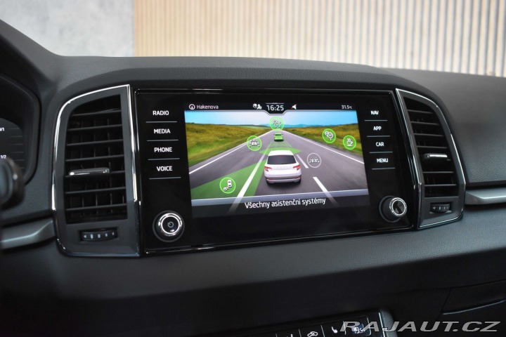 Škoda Karoq 2.0TDI*MANUÁL*ACC*KAMERA* 1800