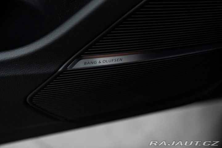 Audi SQ8 2024