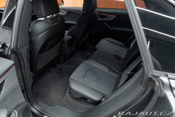 Audi SQ8 2024