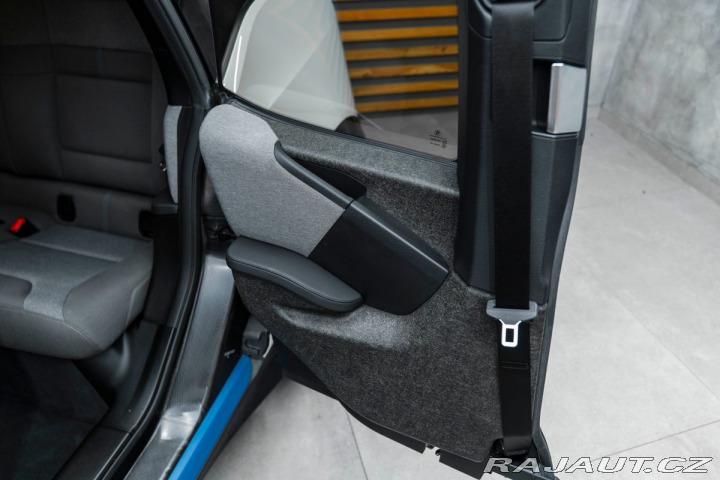 BMW i3  2019