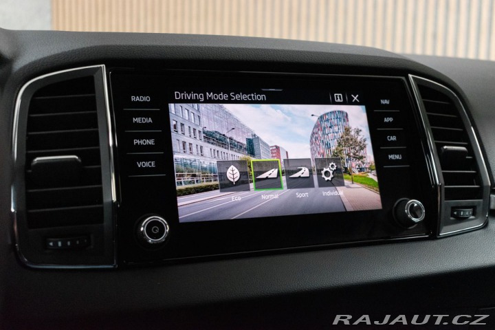 Škoda Karoq 1.5 TSI STYLE*TAŽNÉ*DPH*Č 2021