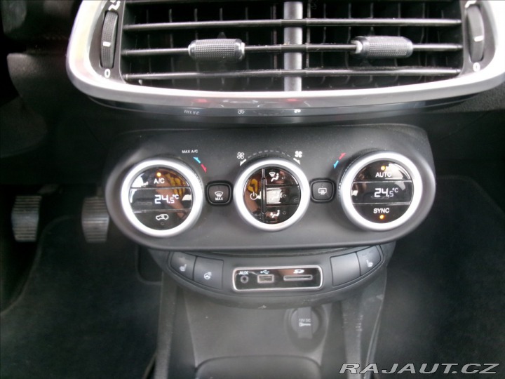 Fiat 500X 1,4 i 103kw Klima,ESP,odp 2015