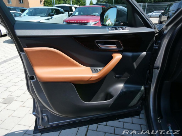 Jaguar F-Pace 3,0 d Portfolio,1Maj,ČR,D 2019