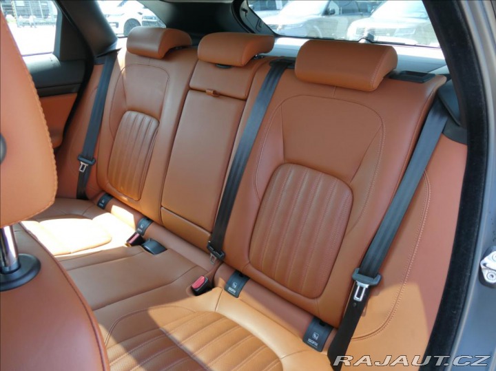 Jaguar F-Pace 3,0 d Portfolio,1Maj,ČR,D 2019