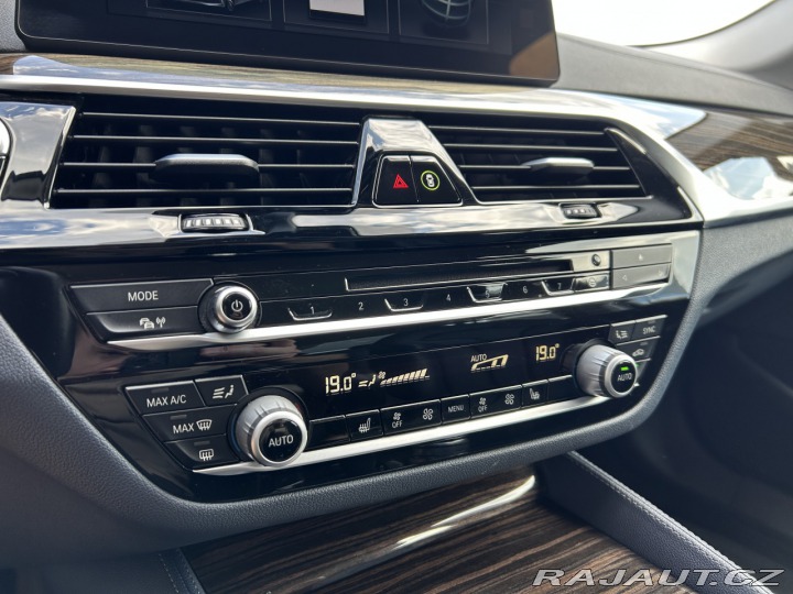 BMW 5 5540i xDrive Luxury Line 2017