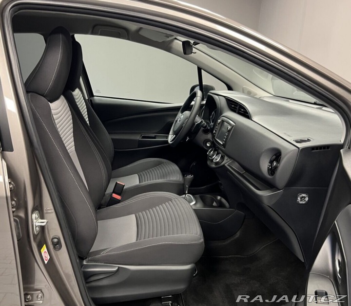Toyota Yaris 1.5 AT ACTIVE TREND 2018
