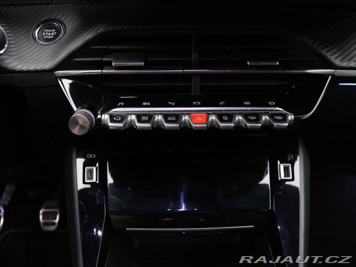 Peugeot 208 1,2 PureTech 74kW GT DPH 2022