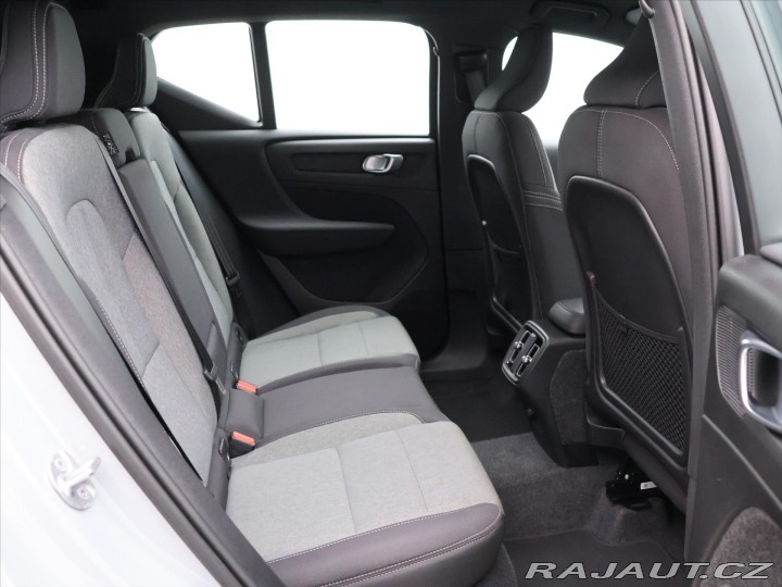 Volvo XC40 2.0 B3 120kW Core DCT CZ 2025