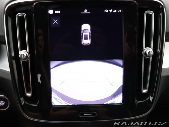 Volvo XC40 2.0 B3 120kW Core DCT CZ 2025