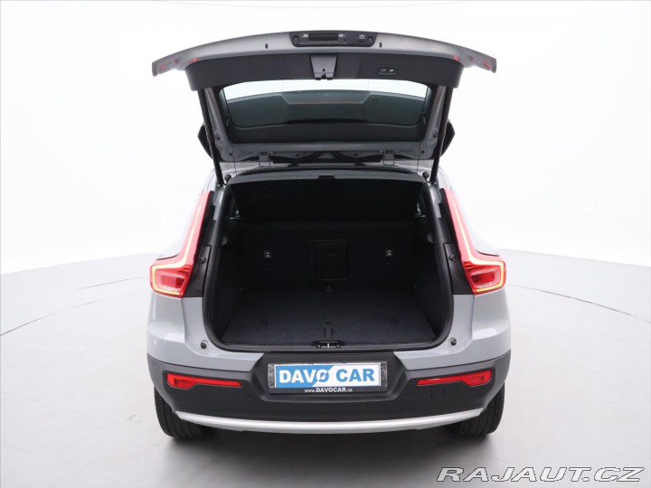 Volvo XC40 2.0 B3 120kW Core DCT CZ 2025