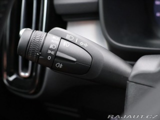 Volvo XC40 2.0 B3 120kW Core DCT CZ 2025