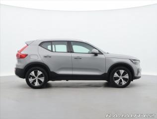 Volvo XC40 2.0 B3 120kW Core DCT CZ 2025
