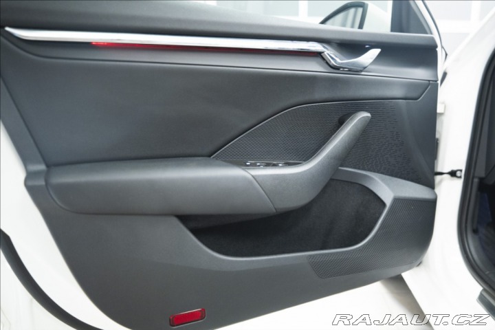 Škoda Octavia 2,0 TDI ČR KEYLESS VÝHŘEV 2023