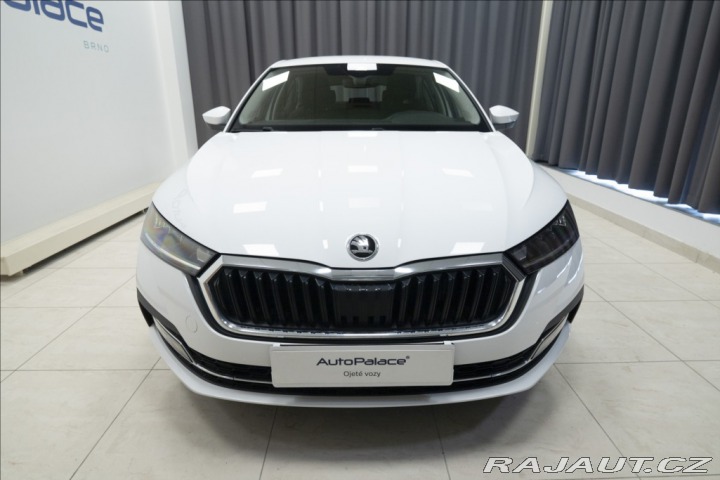 Škoda Octavia 2,0 TDI ČR KEYLESS VÝHŘEV 2023