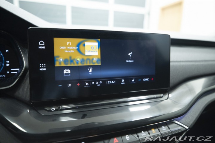Škoda Octavia 2,0 TDI ČR KEYLESS VÝHŘEV 2023