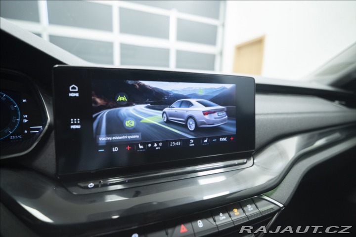Škoda Octavia 2,0 TDI ČR KEYLESS VÝHŘEV 2023
