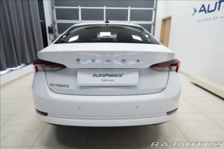 Škoda Octavia 2,0 TDI ČR KEYLESS VÝHŘEV 2023