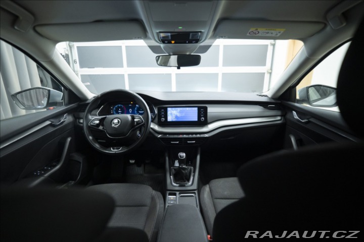 Škoda Octavia 2,0 TDI VÝHŘEV ČR 2x KOLA 2022
