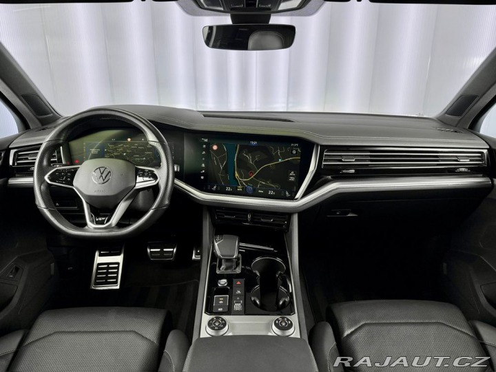 Volkswagen Touareg 4.0TDI V8 R-LINE 4MOTION, 2021