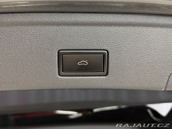 Volkswagen Touareg 4.0TDI V8 R-LINE 4MOTION, 2021