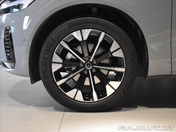 Volvo XC60 2,0 B5 AWD Ultra B&W, 2026