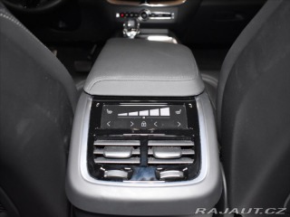 Volvo XC60 2,0 B5 AWD Ultra B&W, 2026