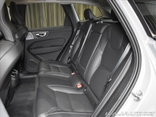 Volvo XC60 2,0 B5 AWD Ultra B&W, 2026