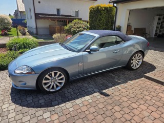 Jaguar XK8 4,2   XK8, convertible