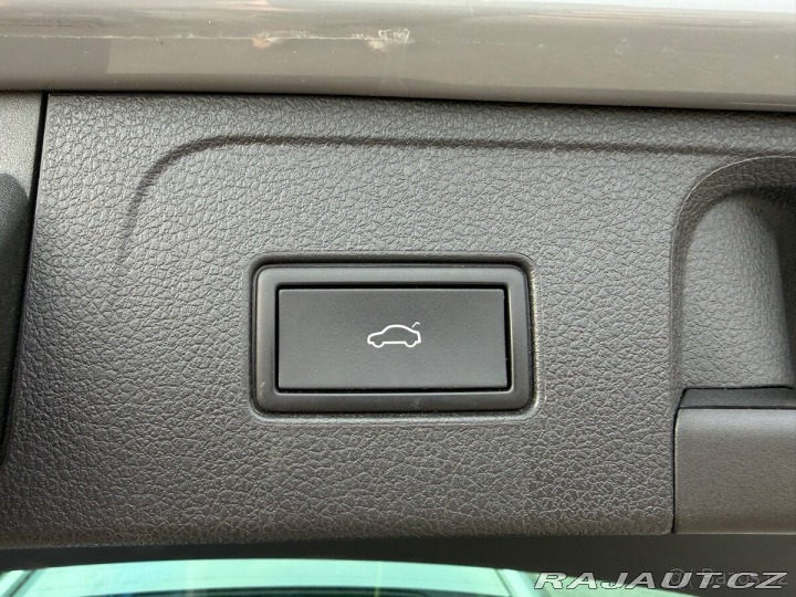 Volkswagen Passat Variant 2,0 B8 R-Line T 2023
